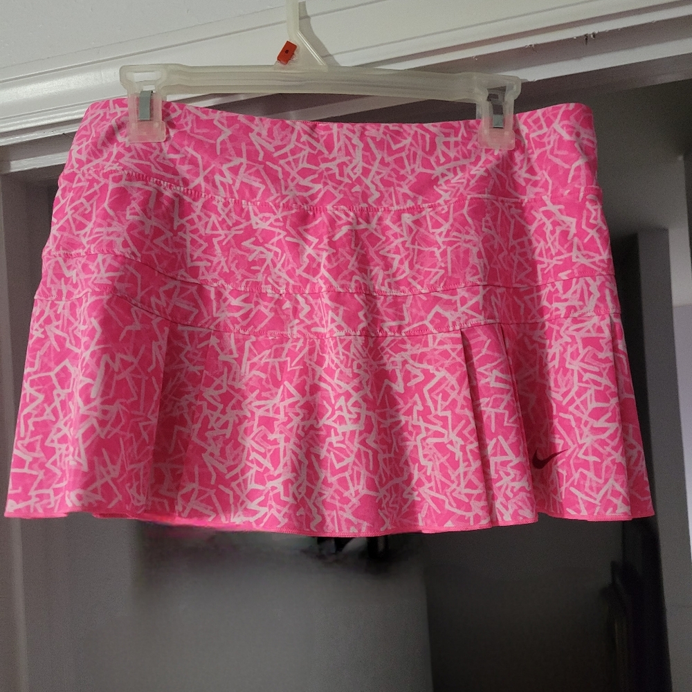 Nike dry fit tennis skort. M